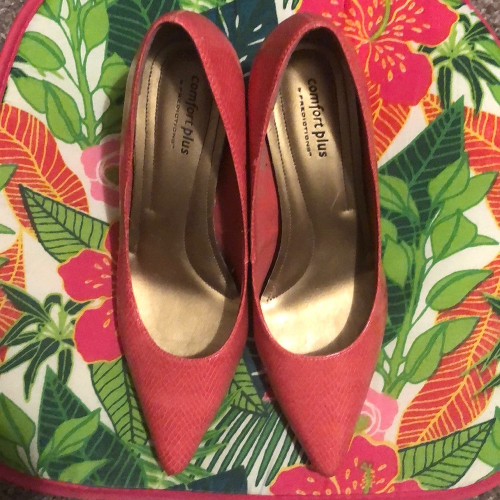 Comfort Plus 2.5 in heels